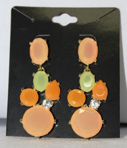 Brinco PEDRAS SALMON CLARO COM PONTO STRASS