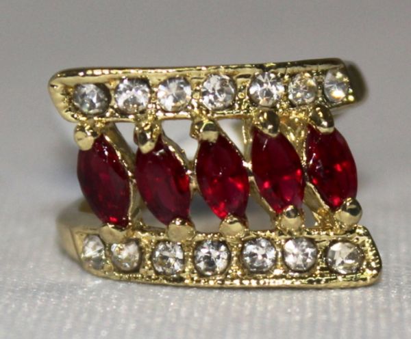 Anel LINHAS STRASS E VERMELHO tam 17